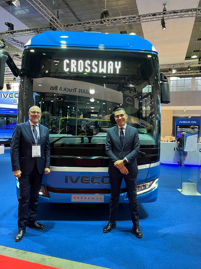 ItalyinEU's tweet image. 🇮🇹🇪🇺| Insieme al Presidente IVECO Bus Nucera, all’esposizione BUSWORLD sui veicoli trasporto passeggeri 🚌 a basse e zero emissioni, elettrici, idrogeno e con motori alimentati con carburanti rinnovabili ⚡️⛽️♻️
#neutralitatecnologica #technologicalneutrality