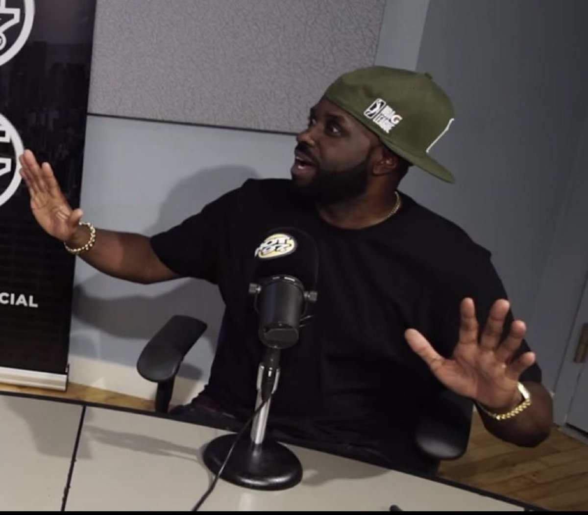 Chidi_Aj's tweet photo. new episode out with bestie @simplydebss https://t.co/ugIq6MtzeC