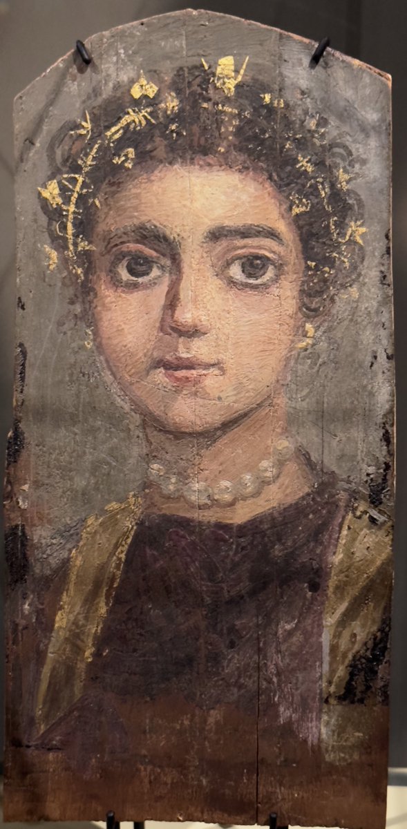 Gisteravond bij het <a href="/allard_pierson/">Allard Pierson</a> de opening van ‘Oog in oog. de mensen achter mummieportretten’, een mooie tentoonstelling met 38 portretten, in context geplaatst én met aandacht voor materiaaltechnisch onderzoek naar pigmenten en maaktechnieken. Te zien t/m 25 februari 2024.