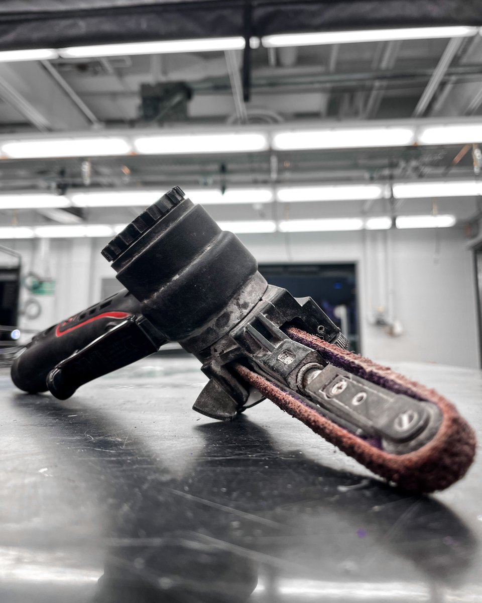Got a hem flange removal or weld cleanup coming up? Make sure you have the right body repair tool for the job. Choose the 3M File Belt Sander. 👍 go.3M.com/4T4h #3mcollision #collisionrepair