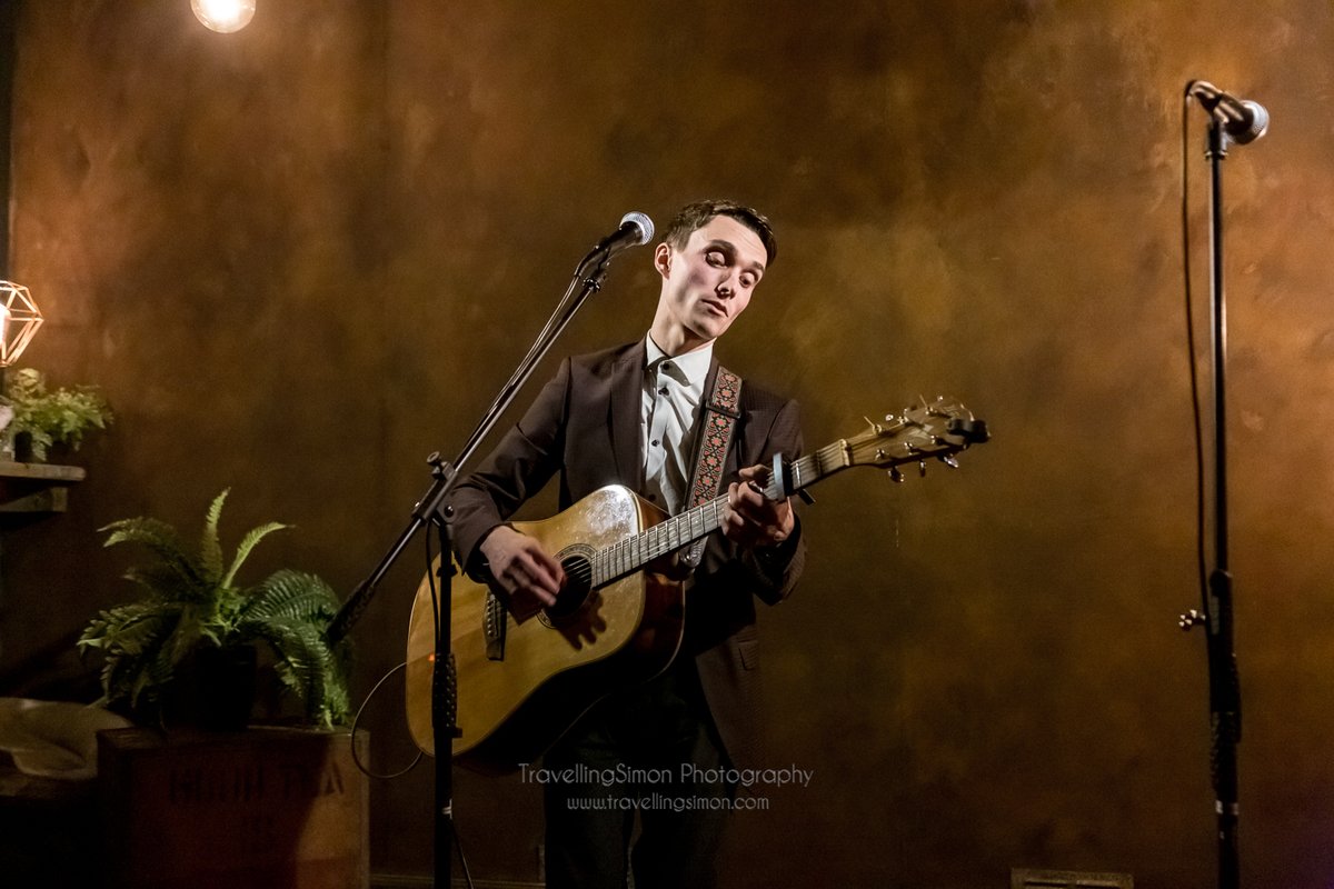 Chris Tavener (@christavener) on Twitter photo Tonight I'm playing at <a href="/buttonwarehouse/">The Button Warehouse</a> in Macclesfield. It's one of my favourite venues. Can't wait!
It's a little warm up show for my tour dates that are starting really soon. For a full list of cities:
christavener.co.uk/events/
📸<a href="/travellingsimon/">TravellingSimon</a> Tonight I'm playing at <a href="/buttonwarehouse/">The Button Warehouse</a> in Macclesfield. It's one of my favourite venues. Can't wait!
It's a little warm up show for my tour dates that are starting really soon. For a full list of cities:
christavener.co.uk/events/
📸<a href="/travellingsimon/">TravellingSimon</a>