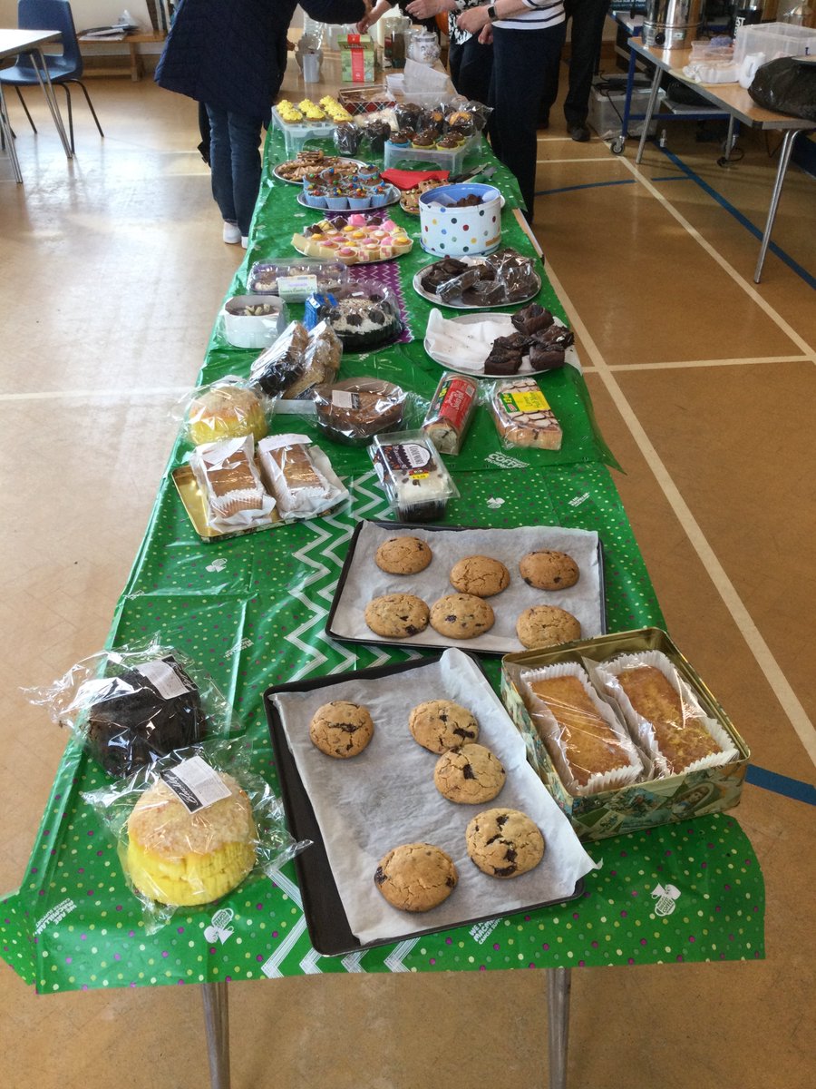woodstonecps's tweet photo. Thank you to everyone who supported our Macmillan coffee afternoon today and an extra big thank you to our two fantastic musicians who entertained us whilst we enjoyed our coffee and cake! https://t.co/UcZHgzeA1d