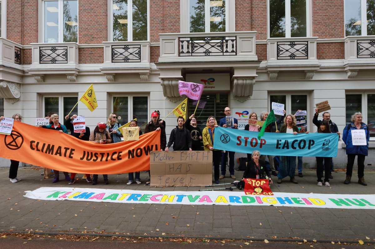 JusticeUg256's tweet image. As we made our activity, the @NLRebellion where also making their activity against against EACOP which was aimed to increase on the voice to #StopFossilFuels. #StopEACOP #StopFossieleSubsidies #StopRosebank @stopEACOP @ExtinctionR @CNOOCUgandaLtd @TotalEnergies @PoliceUg