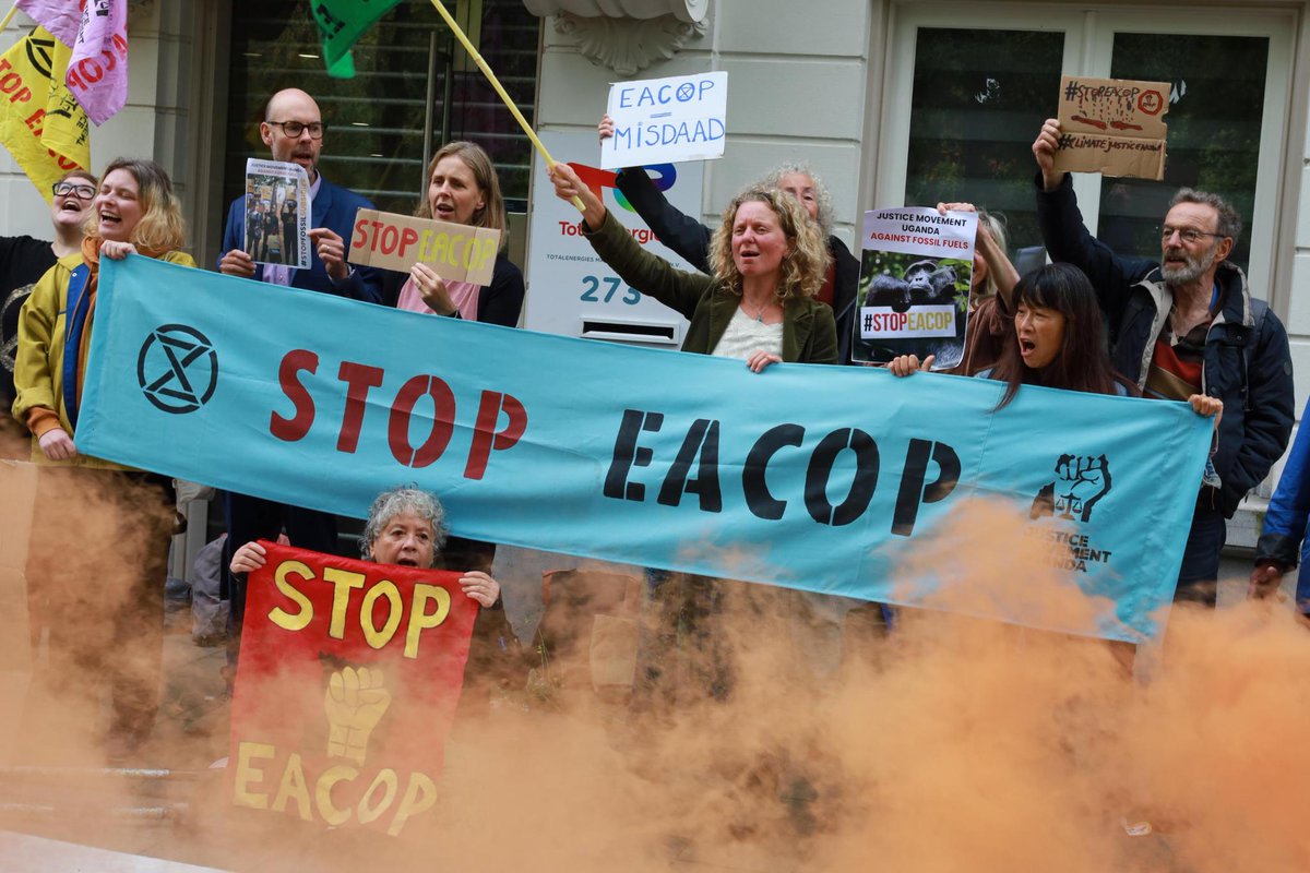 JusticeUg256's tweet image. As we made our activity, the @NLRebellion where also making their activity against against EACOP which was aimed to increase on the voice to #StopFossilFuels. #StopEACOP #StopFossieleSubsidies #StopRosebank @stopEACOP @ExtinctionR @CNOOCUgandaLtd @TotalEnergies @PoliceUg