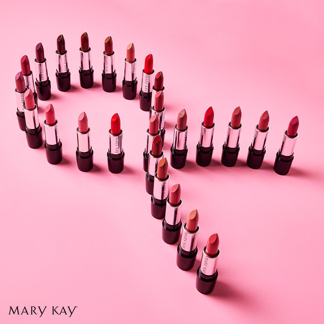 It's easy for me to go pink for Breast Cancer Awareness Month! The Mary Kay Foundation, that is supported by Mary Kay Inc., donates millions to fund women’s cancer research, including breast cancer. 🙌 Comment a 🎗️below if you’re proud to go pink! 💪