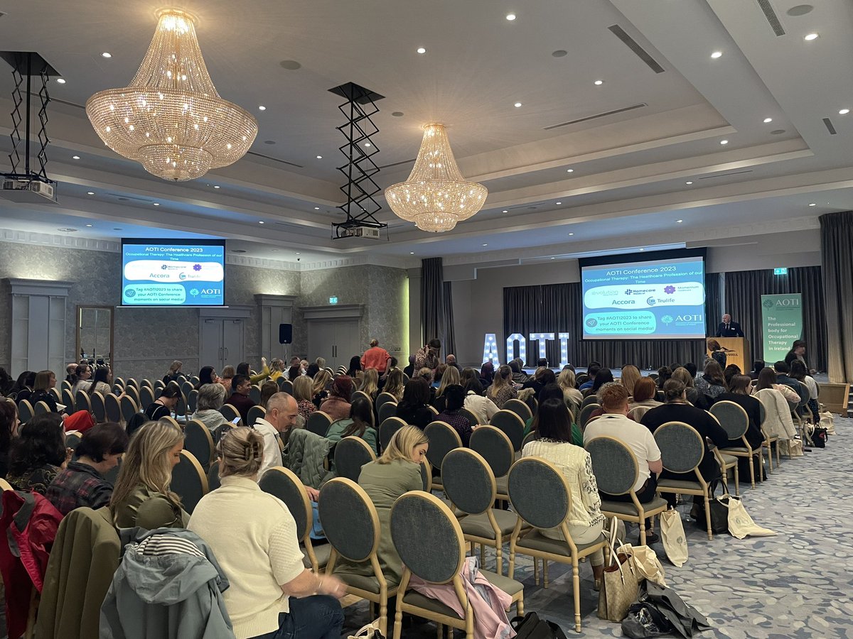YanlinLiu17's tweet photo. Big thanks to @maireaddempsey2 and @hazel_killeen for their tremendous help during the workshop! Shoutout to all the participants - your deep discussions and encouraging feedback made me feel powerful and appreciated. Volunteering has also been an amazing journey. 🙌��� #AOTI2023 https://t.co/9gpOCEL0uJ