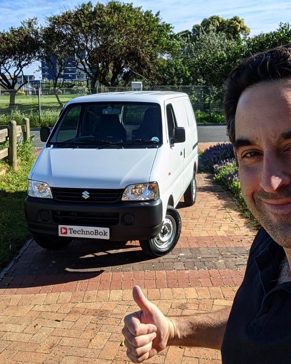 TechnoBokMedia's tweet photo. It should be a fun weekend.
.
.
#HalfLoaf
#ScoobyVan
#Suzuki
#Eeco
@Suzuki_ZA https://t.co/naqaNy40t0
