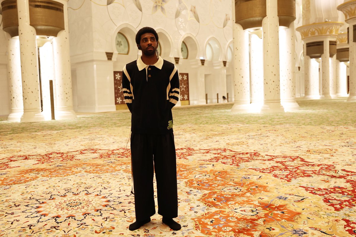 KyrieIrving's tweet photo. I am who I am.  
Chief Hélà 
🤞🏾🪶♾ https://t.co/qWYWFAYkY6