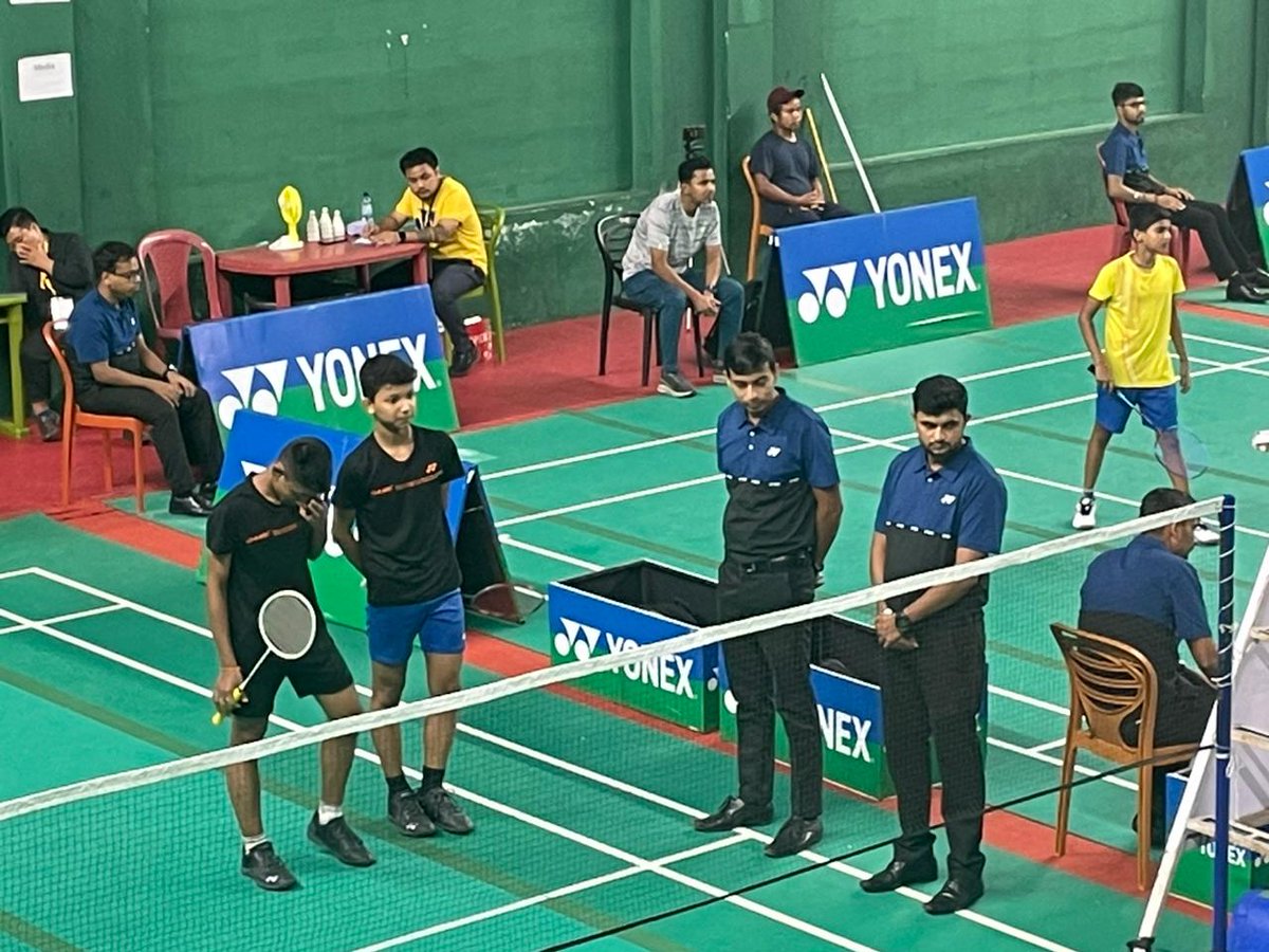 AndJusLikeThat's tweet photo. The #agefraud is real and you need to do something really quick @BAI_Media and @YASMinistry before it kills the sport. You are looking at kids playing #u13 #Badminton tournament https://t.co/mo3u65ZmBC