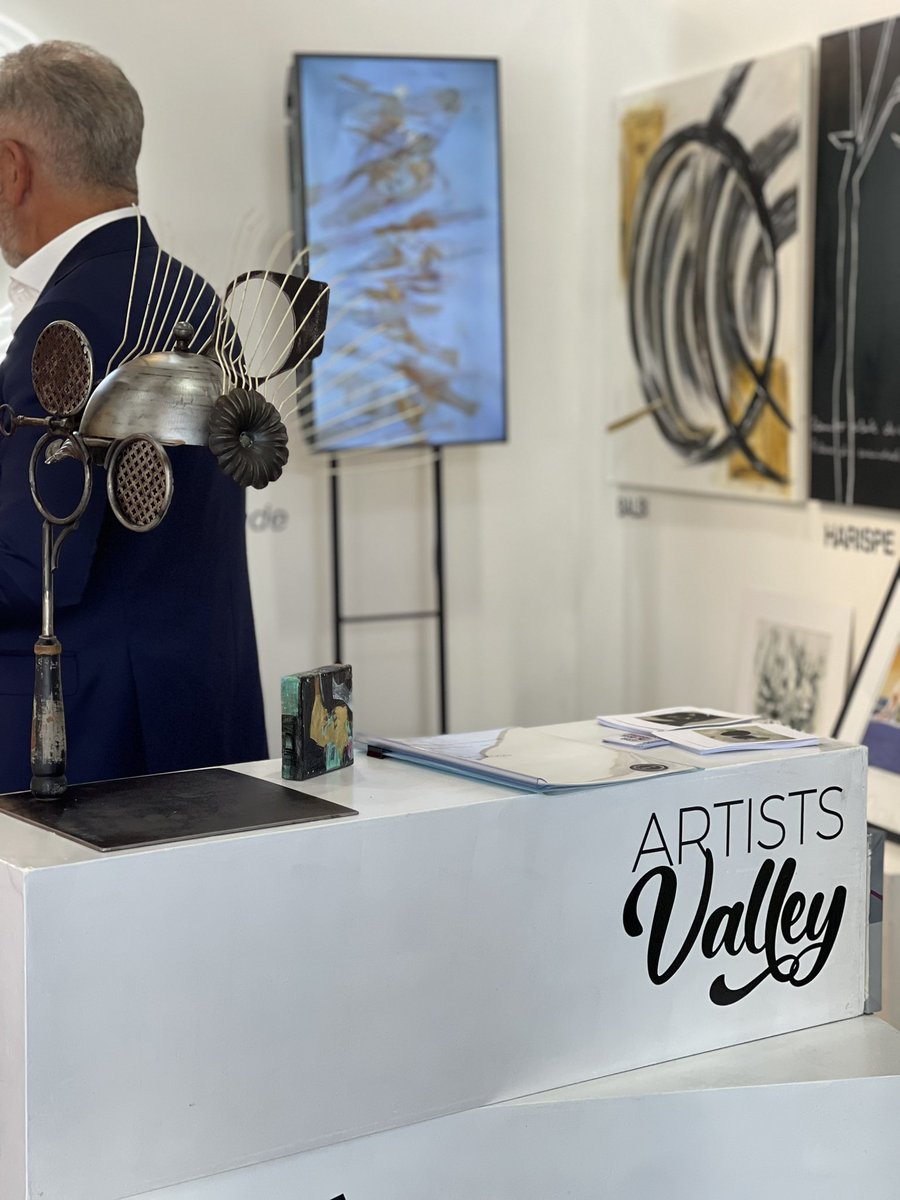 Artists Valley tweet media