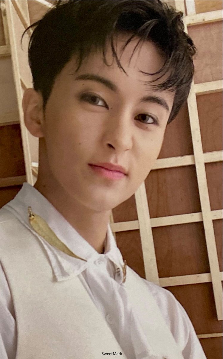 SweetMark990802's tweet photo. [스캔] NCT 127 Fact Check Storage Ver. Exhibit Ver. QR Ver.마크 포카
#MARK #마크 #NCT127 https://t.co/Xm57Oc1qxU