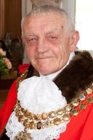boltontory's tweet photo. Really saddened to hear of the passing of Honorary Alderman Noel Spencer. He was a great mentor and friend to both myself and @PhilAshBolton when we first joined the council all those years ago. Deepest sympathies to Alice and the family from myself, Phil, Karen and Judith. RIP https://t.co/2CHeMMrkVO