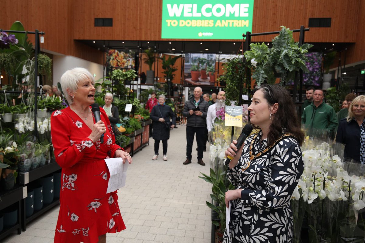rosiekinnear's tweet photo. What a privilege to open the new Dobbies £10m flagship store in Antrim!

I was truly blown away by the store, staff &amp; what they had on offer! 🤩

Something  for everyone - house plants, home decor, outdoor gardening, a market, a café and soft play area - bígí linn!

🌺🪻🌷🌿🍰☕️ https://t.co/kgHinZQR9I