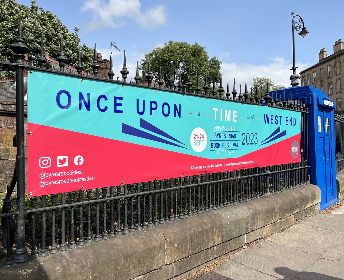 We loved showcasing Byres Road Book Festival 2023 on the botanic garden railings. Thank you to @glasgowcc 🎈

#byresrdbookfest #visitwestend