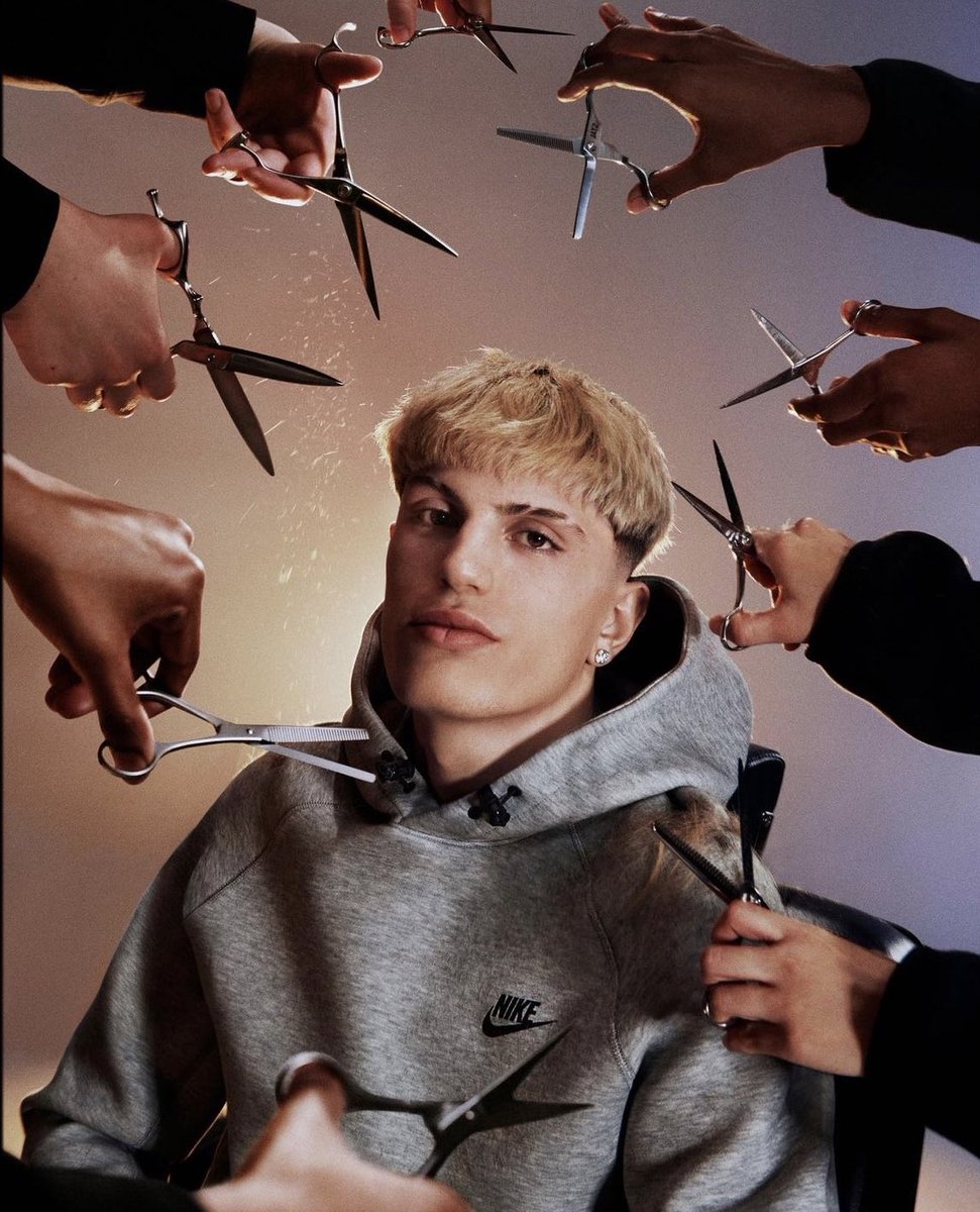 agarnachofr's tweet image. Alejandro Garnacho X #NikeTech ✂️

Nouvelle collaboration publicitaire de la pépite argentine avec Nike 💫