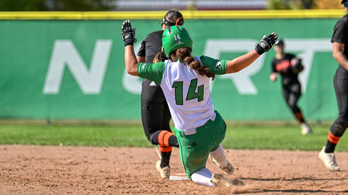 UNDsoftball's tweet photo. Fall ball 🍁✅  

We will see you in the spring for the last 🥎️ season ever at Apollo Field! 

#UNDproud | #LGH https://t.co/EPV0DlgsQR
