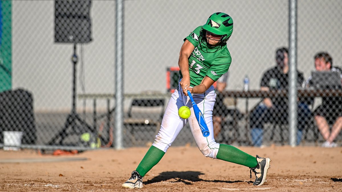UNDsoftball's tweet photo. Fall ball 🍁✅  

We will see you in the spring for the last 🥎️ season ever at Apollo Field! 

#UNDproud | #LGH https://t.co/EPV0DlgsQR