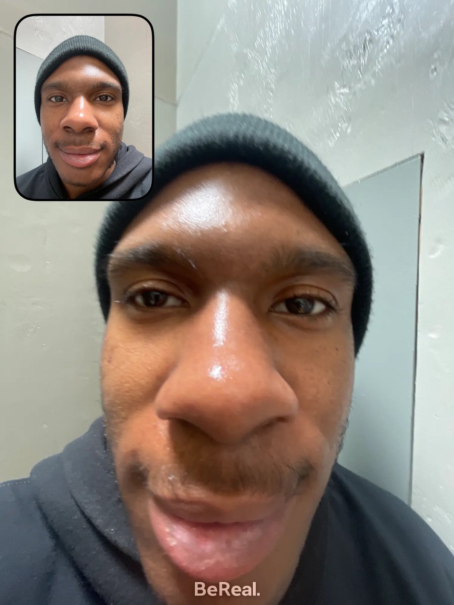 DWJR_'s tweet photo. #RealestPersonOnEarth https://t.co/CA2q8TXZox