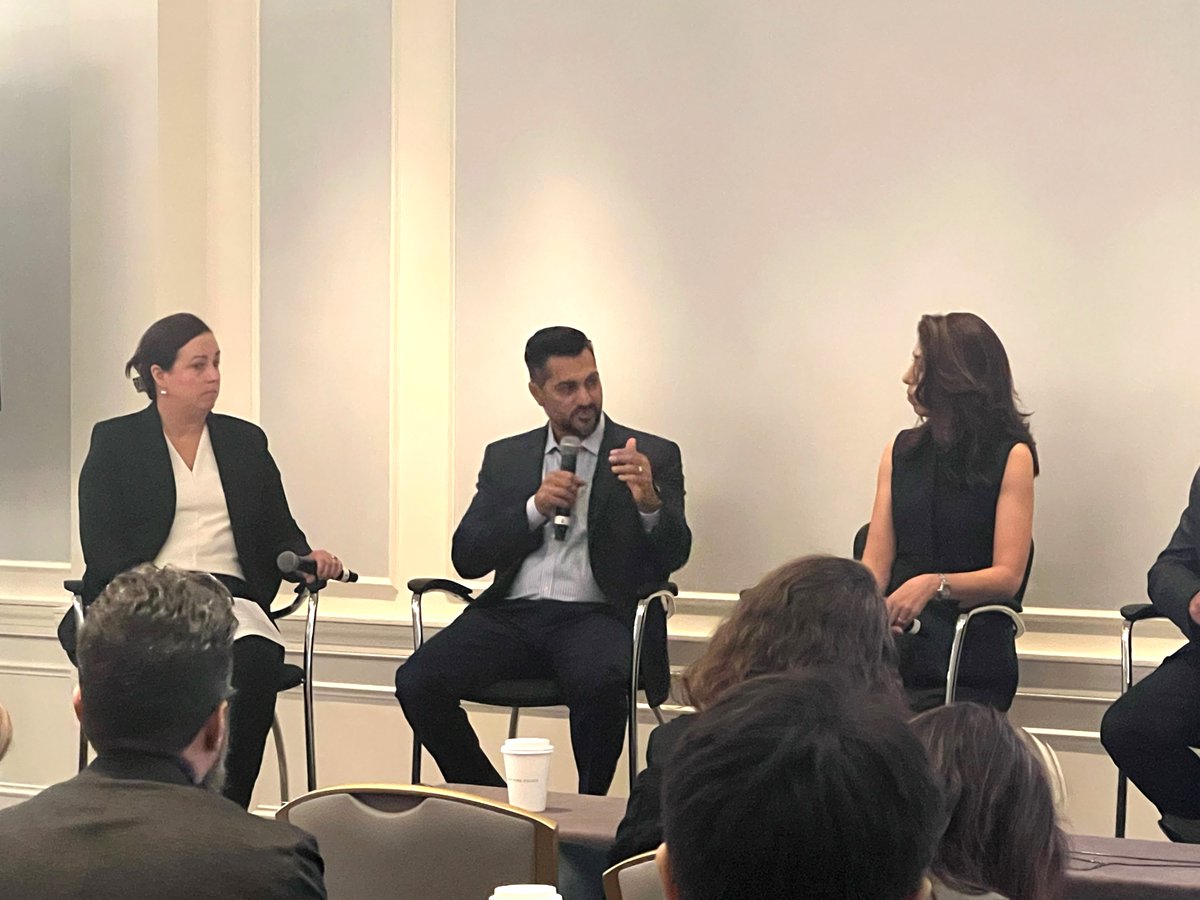 RenovoRx's tweet image. Thank you to all who attended the panel discussion, &quot;Alternative Financing: Options for Life Science Companies During a Market Downturn,&quot; with RenovoRx CEO Shaun Bagai during #BioFuture2023! 

$RNXT #PancreaticCancer #LocallyAdvancedPancreaticCancer #LAPC