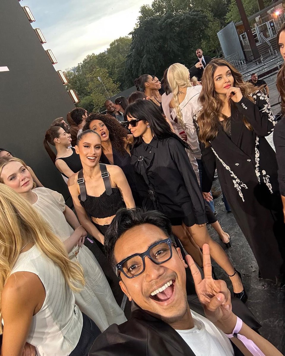 CamilaCabelloBR's tweet photo. Mais de Camila Cabello, Cinta Laura, Viola Davis e Eva Longoria no desfile ‘Walk Your Worth’ da L'Oréal Paris. ❤️✨ https://t.co/Pbg7SNlXol