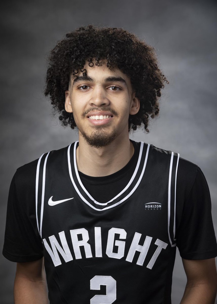 SouthBasketball's tweet photo. 2022 grad and first team D1 all state Drey Carter is entering his redshirt freshman season at Wright State having grown a couple inches since HS. 

He’s checking in at 6’9” now 👀 

He’ll be one to watch as he will be in a featured role this year for the Raiders https://t.co/uvxfpd0umC