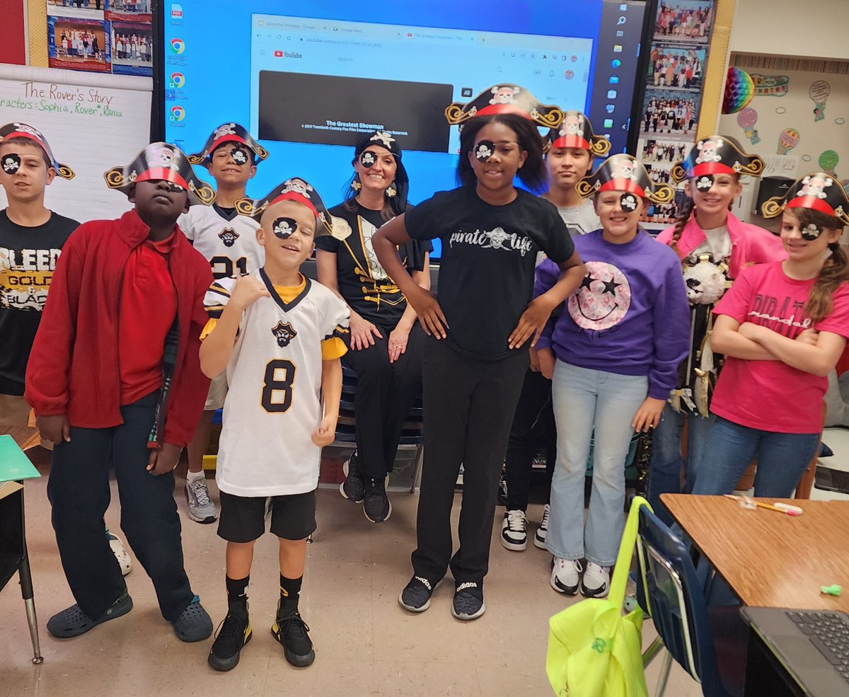 mrstyndall5th's tweet image. @OfficialCISD Once a Pirate, always a Pirate! Happy Homecoming! #CISDBelieves #CISDExcellence @MartinElemCISD