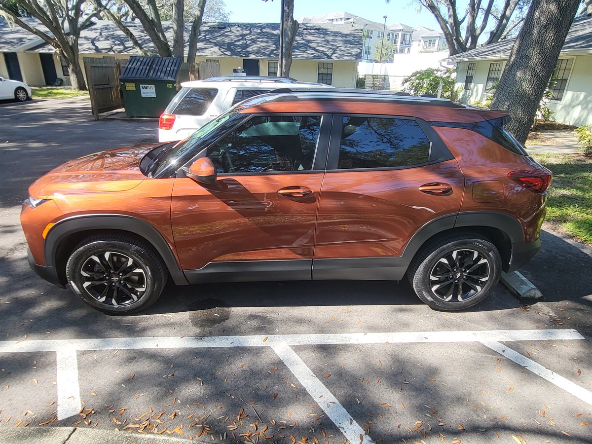 Gotta love the dark orange "copper" on the 21' Trailblazer #trailblazer #chevy #chevrolet #suvs