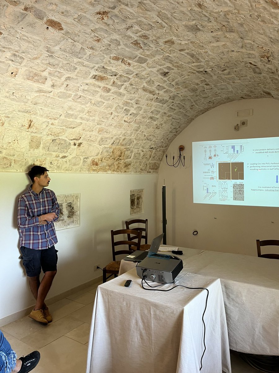 VeliaSiciliano's tweet photo. And gran finale with day3! Novel ideas for  immunotherapy #1 https://t.co/rRPDwpjHkU