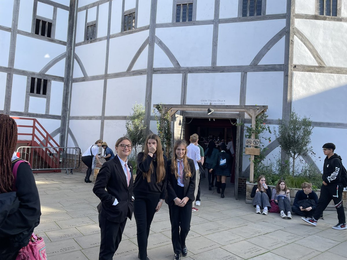 English @ Victory tweet media