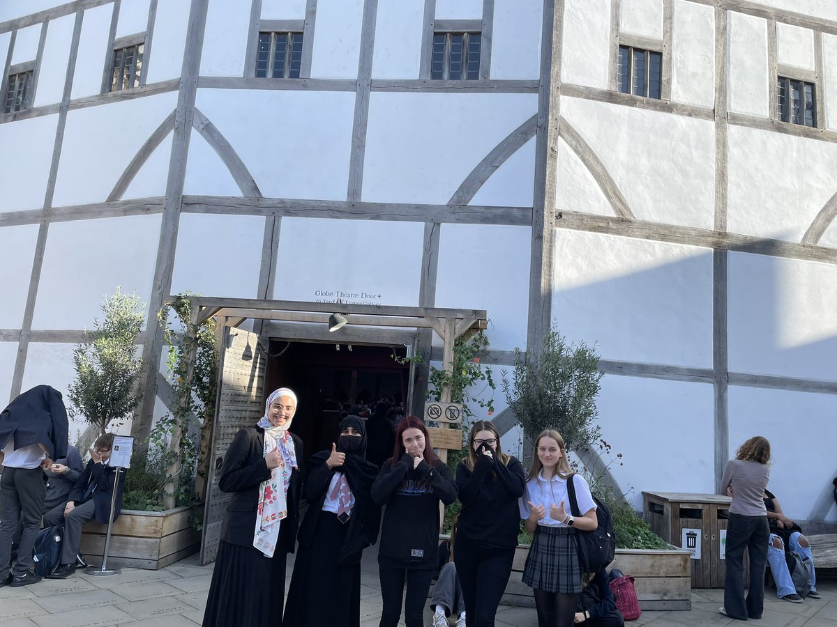 English @ Victory tweet media