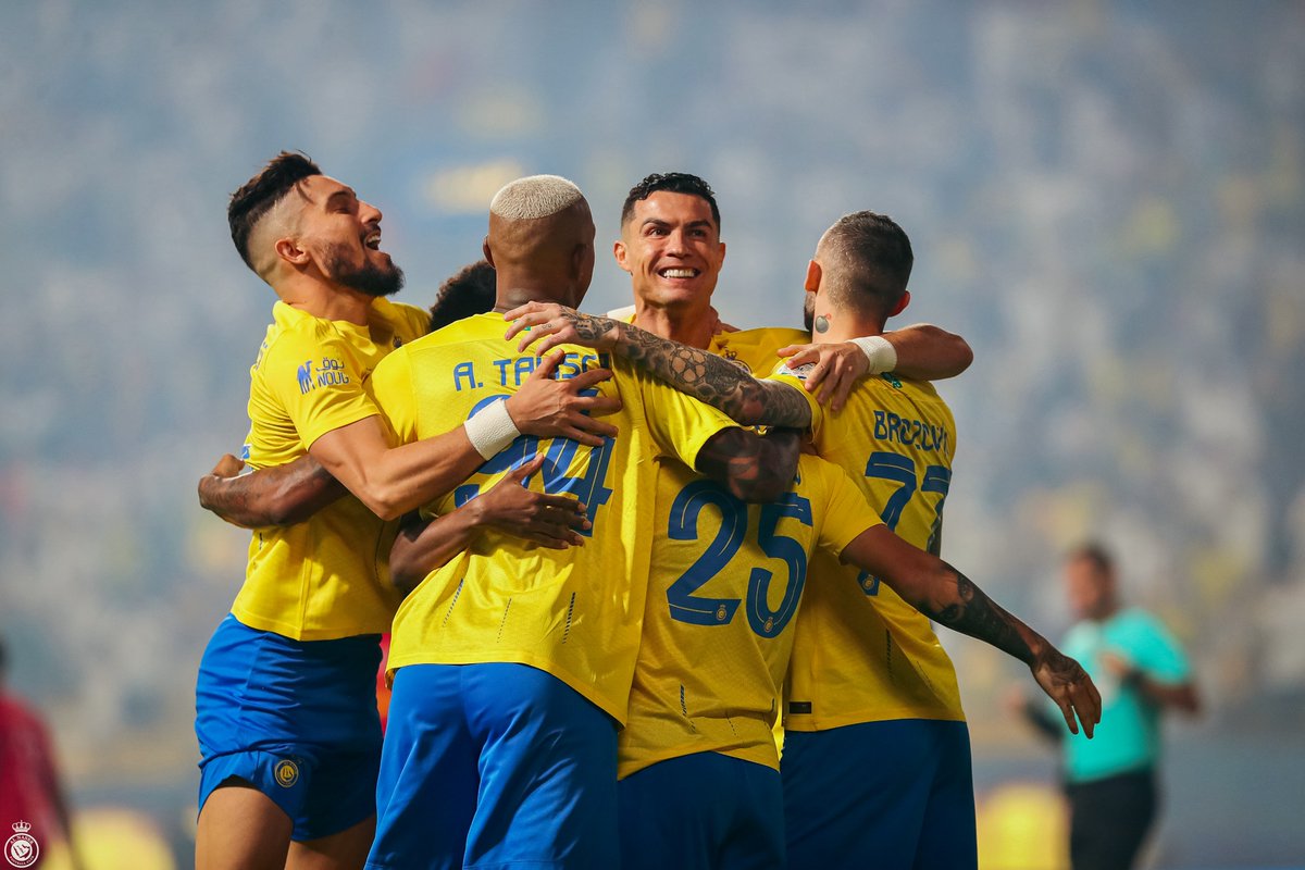 AlNassrFC's tweet photo. الجوهـرة البرتغـ��ليـة 💎
#النصر_ابها | #AlNassrAbha https://t.co/h7nDFRkHnK