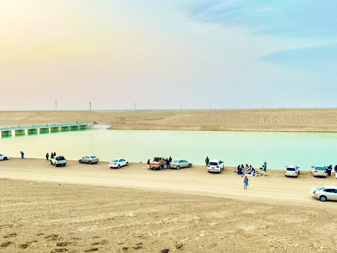 rahmanimoic1's tweet photo. د ورځې انځور
نن جمعه په بلخ کې د قوش تېپې کانال او سېلانيان. https://t.co/ITJ0JdmrxF