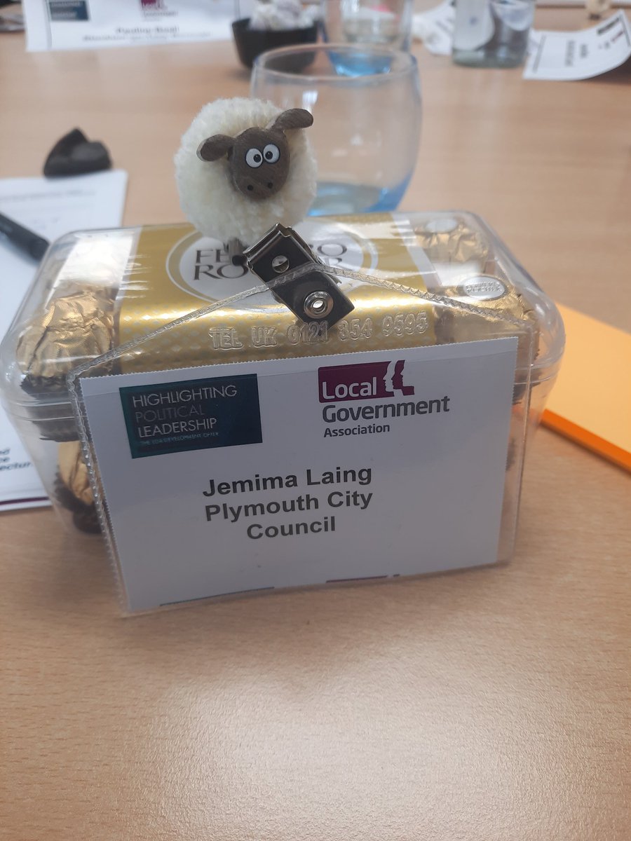 On my way home from a brilliant 3rd session of @LGAcomms Leadership Academy. I've learned so much + met great people. Inspiring 2 days with @emily4MK @PriorNeil @SimonBound @Joanne13Harding Plus I won Councillor Bingo and some chocolates - thank you for my prize @Gracie3110