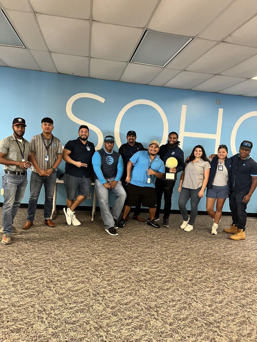 Impactful meeting this morning with the #1 team in South Houston for the 3rd Quarter! Let’s run it back 🏆
#SCFW2023
#LifeAtATT