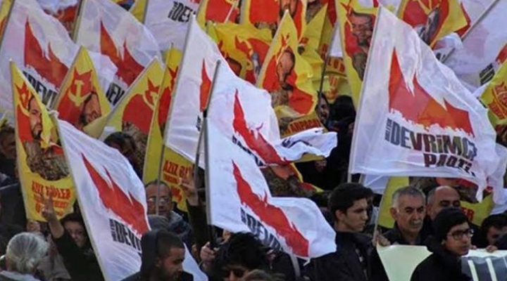 Devrimci Parti: Rojava’ya işgal, Kürtler’e gözalti-hapis İmralı’da Tecrit; İşte iktidarın Kürt meselesi!
gazetepatika22.com/devrimci-parti…
