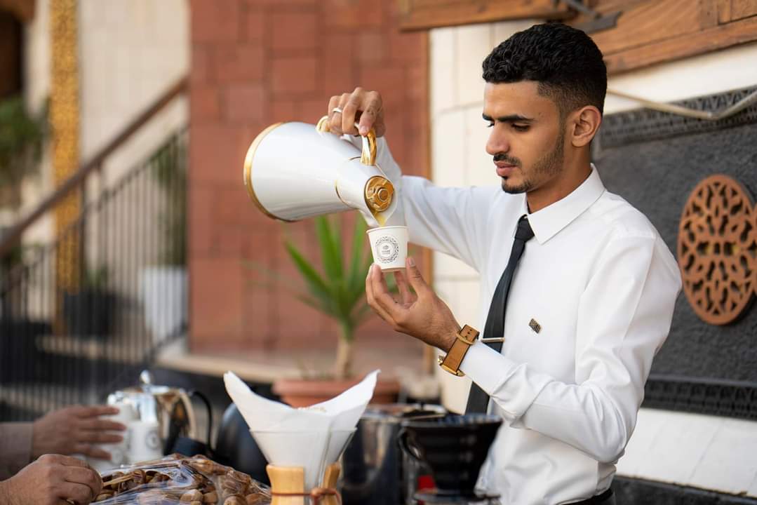 CoffeeDurar's tweet photo. تتقدم شركة درر القهوة المختصة بالتهنئة الحارة لجميع محبي البن اليمني في اليوم العالمي للقهوة،حيث استضافت درر فعالية مجتمعية للاحتفال بهذه المناسبة العالمية المهمة بمشاركة ممثلين من القطاعات الحكومية والخاصة ووحدة البن والكثير من عشاق  القهوة.
#درر_هوية_القهوة_اليمنية
#durarcoffee https://t.co/GY142vBt8E