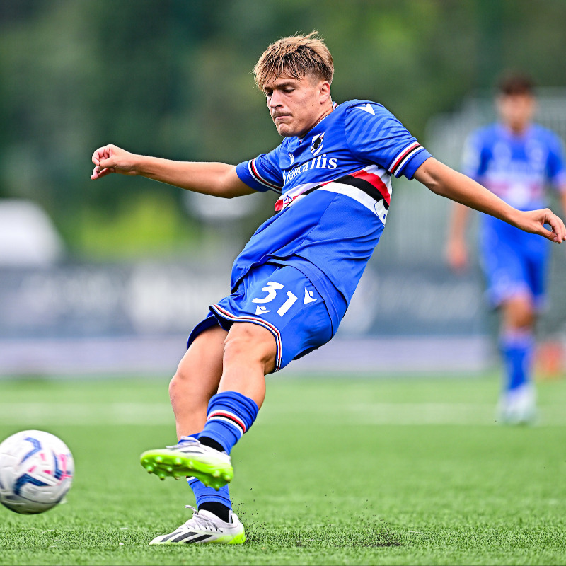 sampdoria's tweet photo. 👦🏼 | ACADEMY

#Primavera1TIM: i convocati di #Sassarini per #SampInter.

#ForzaDoria 🔵⚪🔴⚫⚪🔵