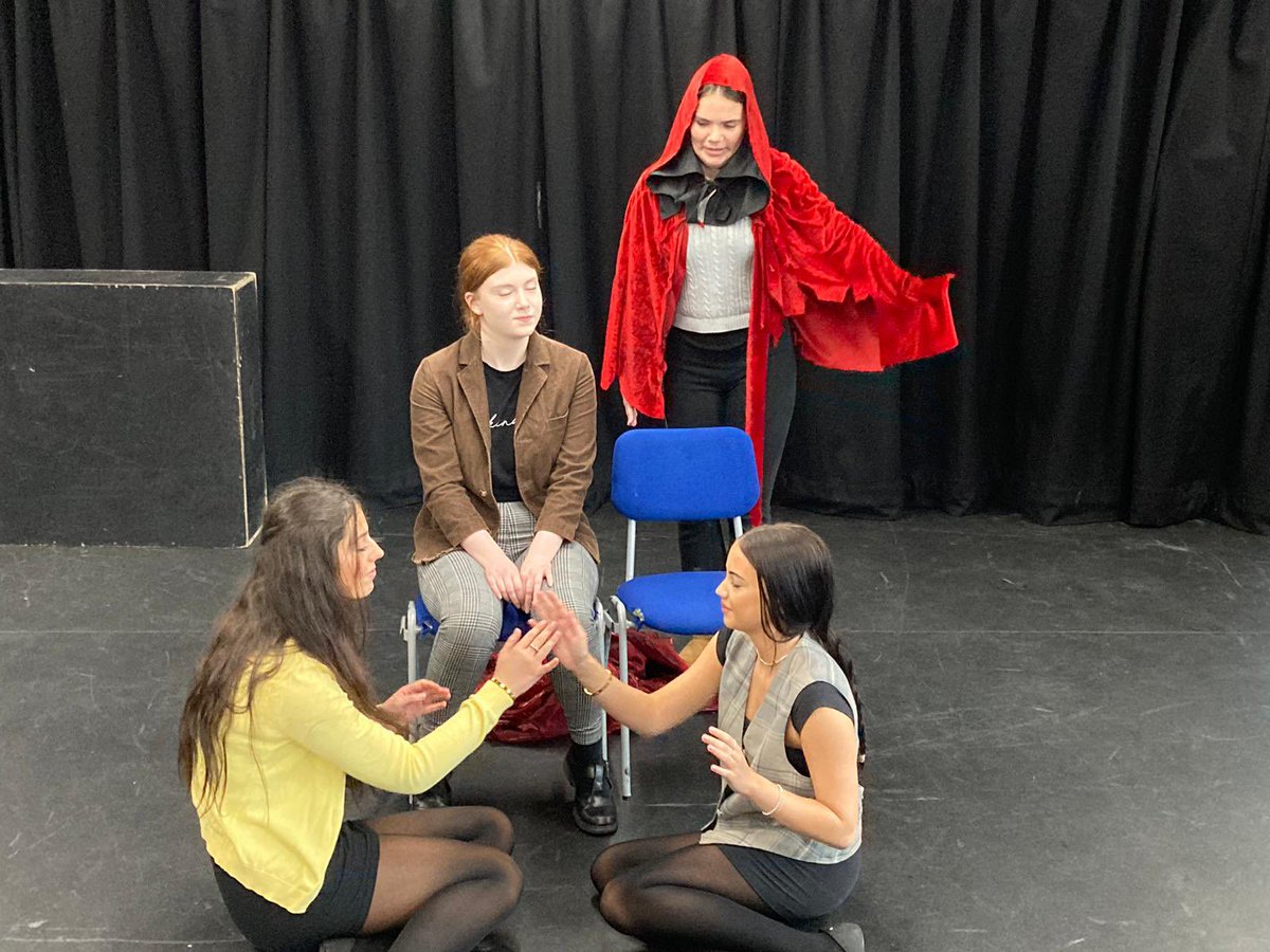 WKGS Drama Department (@wkgs_theatre) on Twitter photo Just in case you want more photos. Thanks <a href="/DeadRabbitsTC/">Dead Rabbits</a> We’ve had a great afternoon. The show was brilliant and Sixth Formers loved the workshop <a href="/WestKirbyGS/">West Kirby Grammar School</a> <a href="/open_drama_uk/">Open Drama UK</a> <a href="/dramaonlinelib/">Drama Online</a> Just in case you want more photos. Thanks <a href="/DeadRabbitsTC/">Dead Rabbits</a> We’ve had a great afternoon. The show was brilliant and Sixth Formers loved the workshop <a href="/WestKirbyGS/">West Kirby Grammar School</a> <a href="/open_drama_uk/">Open Drama UK</a> <a href="/dramaonlinelib/">Drama Online</a>