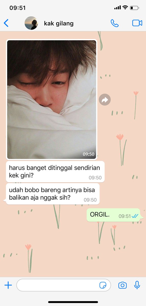 “𝑳𝒖𝒗 𝑴𝒆 𝑨𝒈𝒂𝒊𝒏”
— Gilang Baskara

jimin lokal au.