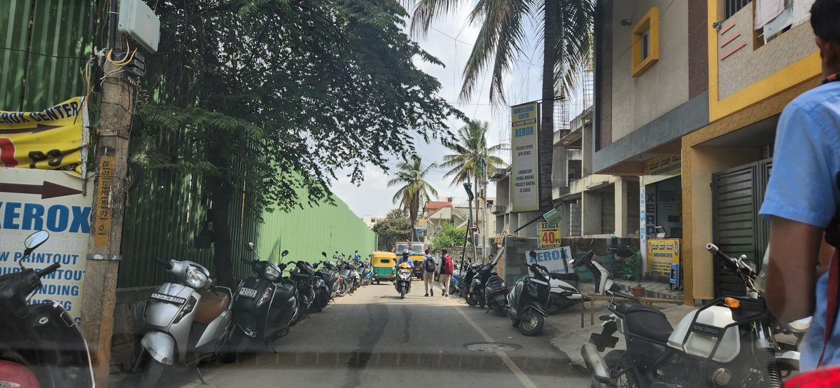 Road condition opposite to  presidency/sindhi college as college has space to students for parking. New apartment are coming up without considering the capacity of the neighbourhood rood..who will take care of internal traffic situation .Hope to see a change.@BBMPCOMM <a href="/CPBlr/">CP Bengaluru ಪೊಲೀಸ್ ಆಯುಕ್ತ ಬೆಂಗಳೂರು</a>