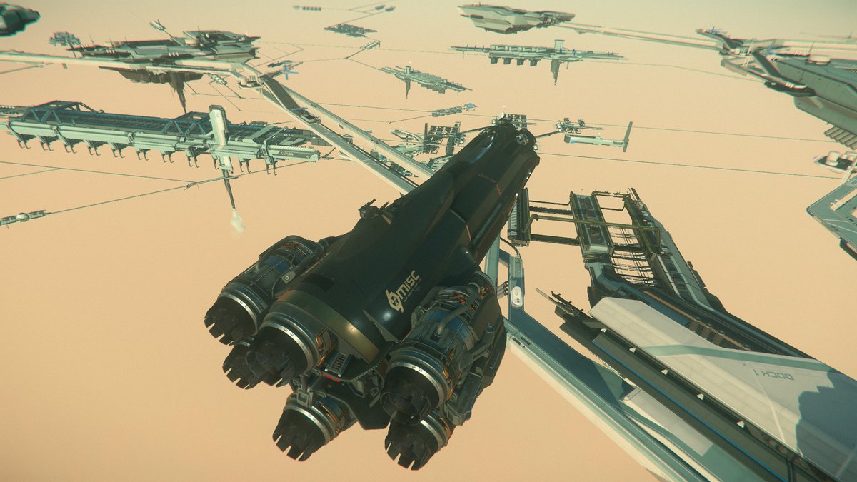 MarredBliss's tweet photo. Okay.. Question... Someone who is more experienced at this than me.. What angle is best to take pictures at? #StarCitizen #HullC https://t.co/iULA481G8F