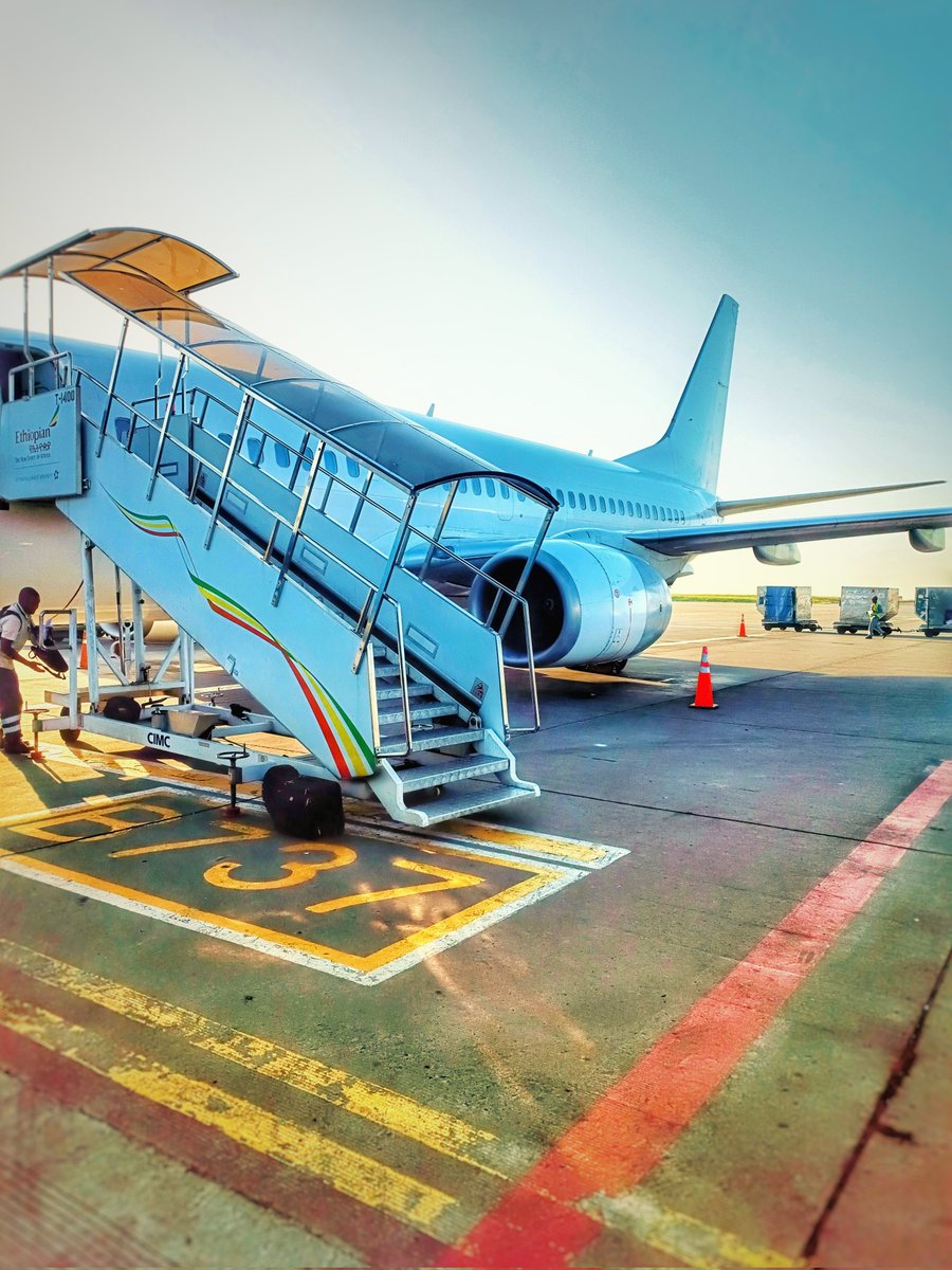 Player_1_Wins's tweet photo. An efficient airline 👌🏾✨
#EthiopianAirlines
#TIA
#EastAfricanTour
#AdultAdventures
🇪🇹🇹🇿🇿🇦 https://t.co/Cod3bu3F91