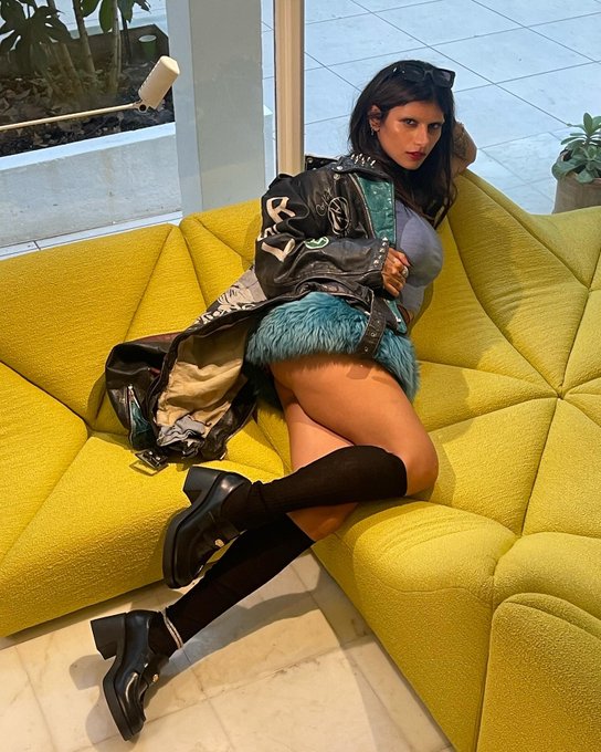 Paris diaries https://t.co/F7d2D8lxLp