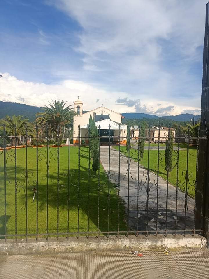 LuisArenas_M's tweet photo. Desde el momento en que me uní a esta Bonita  comunidad, me he sentido acogido y valorado. Cada interacción, cada conversación y cada gesto de amabilidad han dejado una huella profunda en mi corazón.
Ecatzingo  
#DeMiPuebloParaElMundo https://t.co/E1jv39fldl