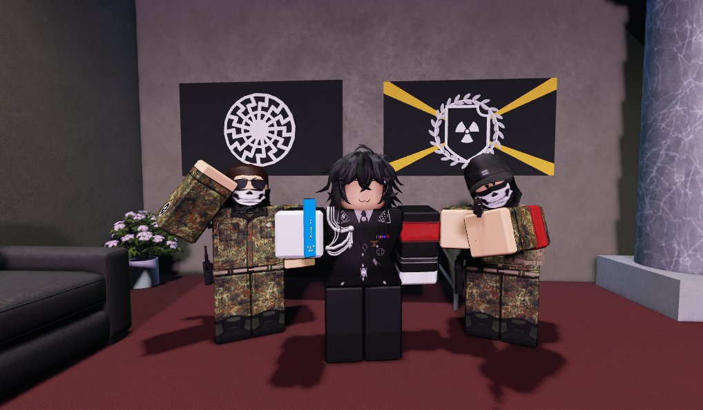 Spacey_808's tweet photo. can't believe @Roblox let this game be up for 2 days, roblox is sooo silly (>w<)

#Roblox #Not_A_Nazi https://t.co/Lf6HwObcPM