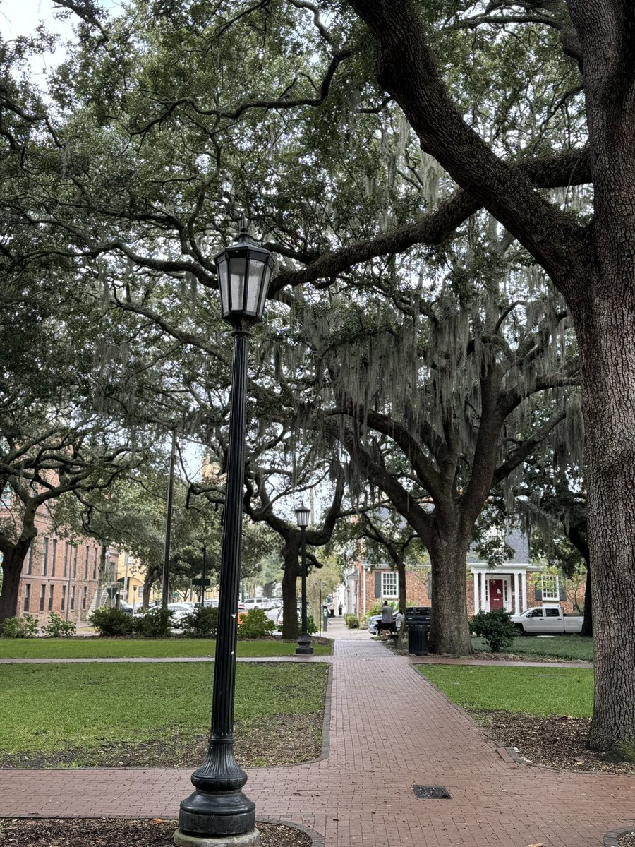eoneill's tweet image. Pretty certain I just fell in love with Savannah, Georgia! Great speaking event here last night  at the amazingly renovated power plant (@JWMarriott). Can’t wait to come back. #Savannah #SouthernRoots