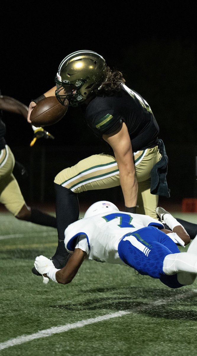 ‘24 QB <a href="/CraceJayden/">Jayden crace</a> 6’1 215 3.0 GPA

DUAL THREAT💪💪💪

Touch Pass (Long)✅
Touch Pass (Short)✅
Velocity Throws✅
Physical &amp; Athletic Runs✅
Escape The Pocket Throws✅

HC: <a href="/SwainChristian5/">Coach Swain</a> 
QB Coach: <a href="/CoachAJordan/">Coach Anthony Jordan, MBA</a> 

Week 1-5 SR Highlight📺⬇️⬇️⬇️⬇️
hudl.com/v/2M1DY0