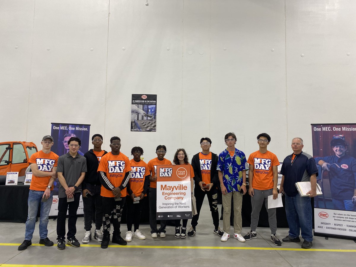 OaklandMIWorks's tweet photo. Thank you to #OaklandCounty manufacturer, @MayvlEngineer, for hosting students from @LamphereHS for #MFGDay23! #MFGOak ☑️ https://t.co/P25XweA45C