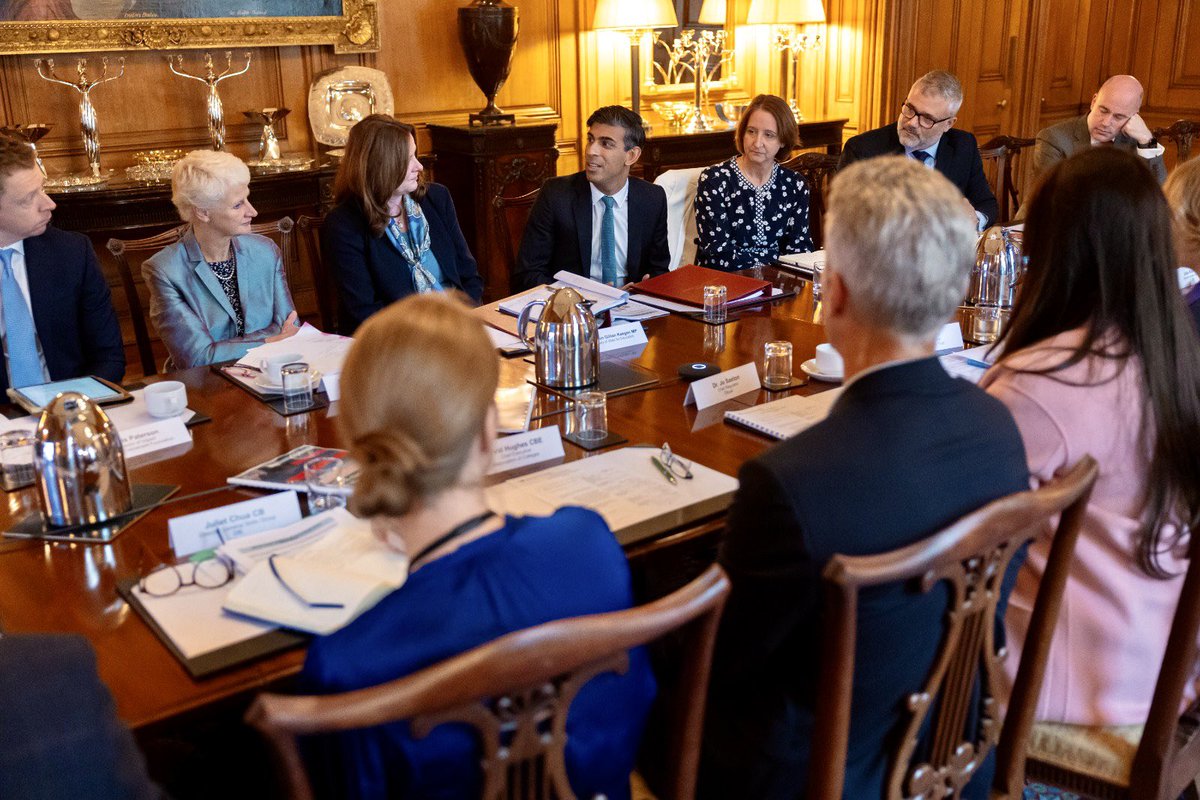GillianKeegan's tweet image. This morning, @RishiSunak and I chaired a roundtable with education leaders on the Advanced British Standard.

We're building on the transformational progress we've made since 2010 to deliver a world-class education for the long term.

Read more here 👇
educationhub.blog.gov.uk/2023/10/05/the…
