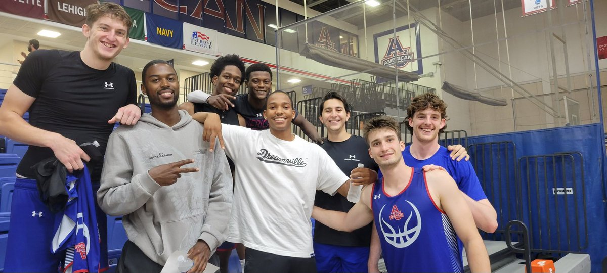 Nothing better than our alums coming back for a visit. We appreciate the support so much.

Great to see you, Josh and Christian!

#OnceAnEagle 🦅